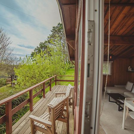 Timber Hill Self Catering Cedar Lodges Broad Haven Exteriér fotografie
